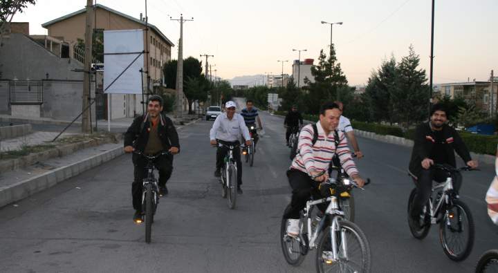 رکاب زنی دوچرخه سوران صنعت آب و برق در شهرستان شهرکرد