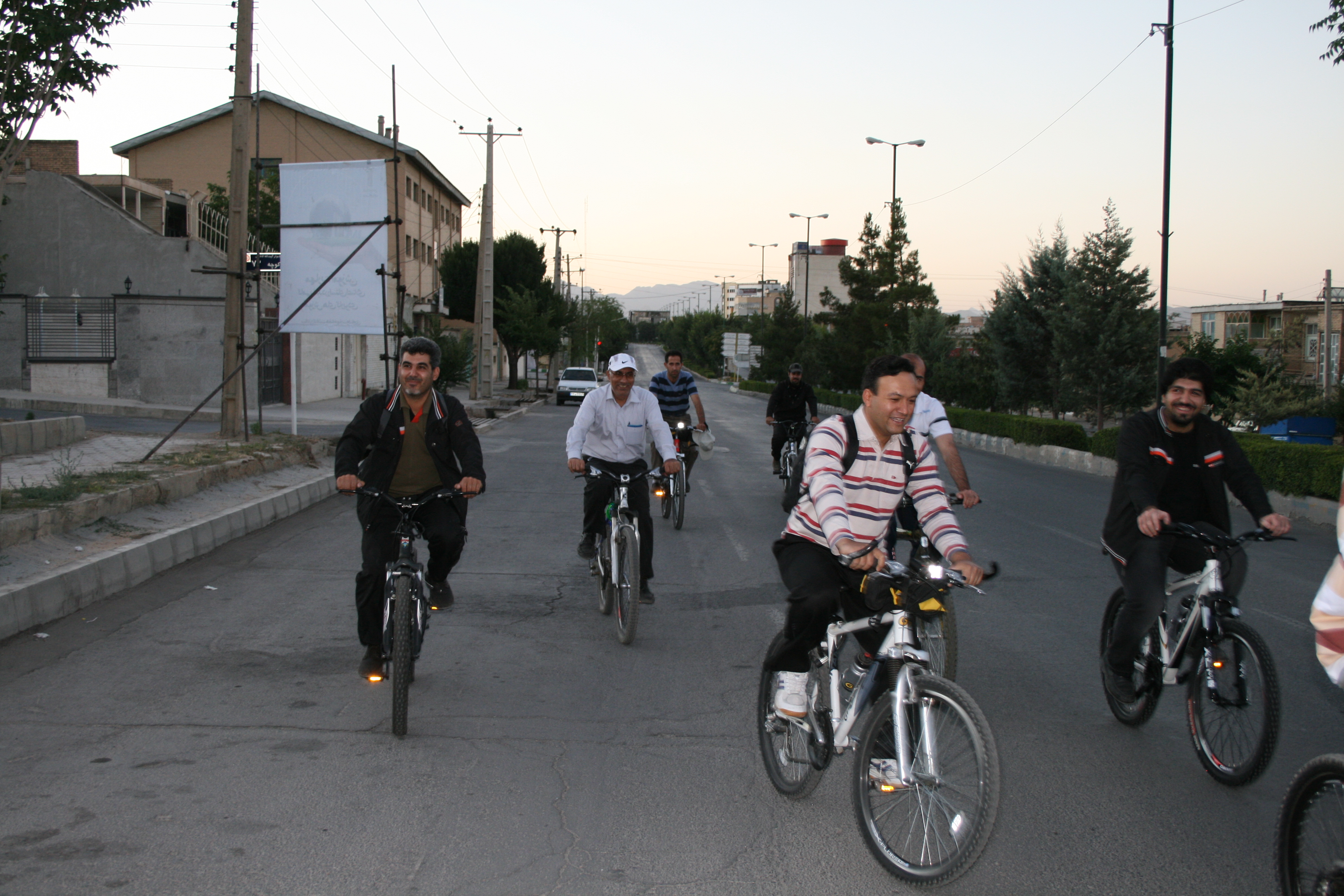 رکاب زنی دوچرخه سوران صنعت آب و برق در شهرستان شهرکرد
